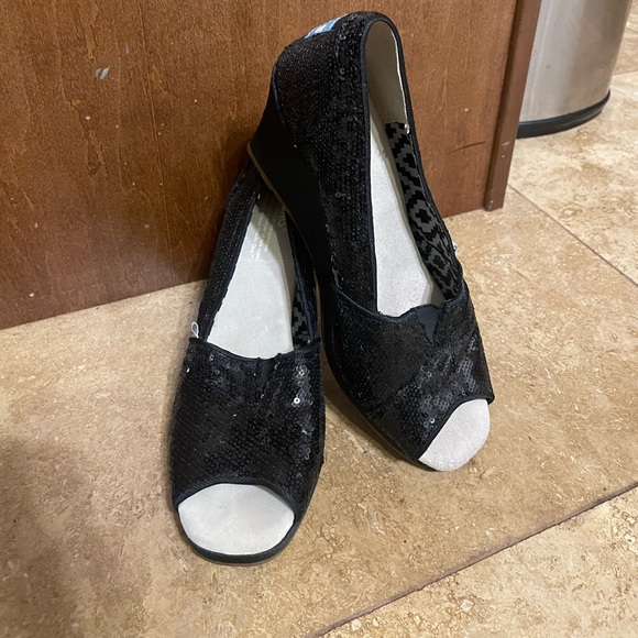 Tom’s sequined open toe wedge, only worn once - Picture 1 of 5